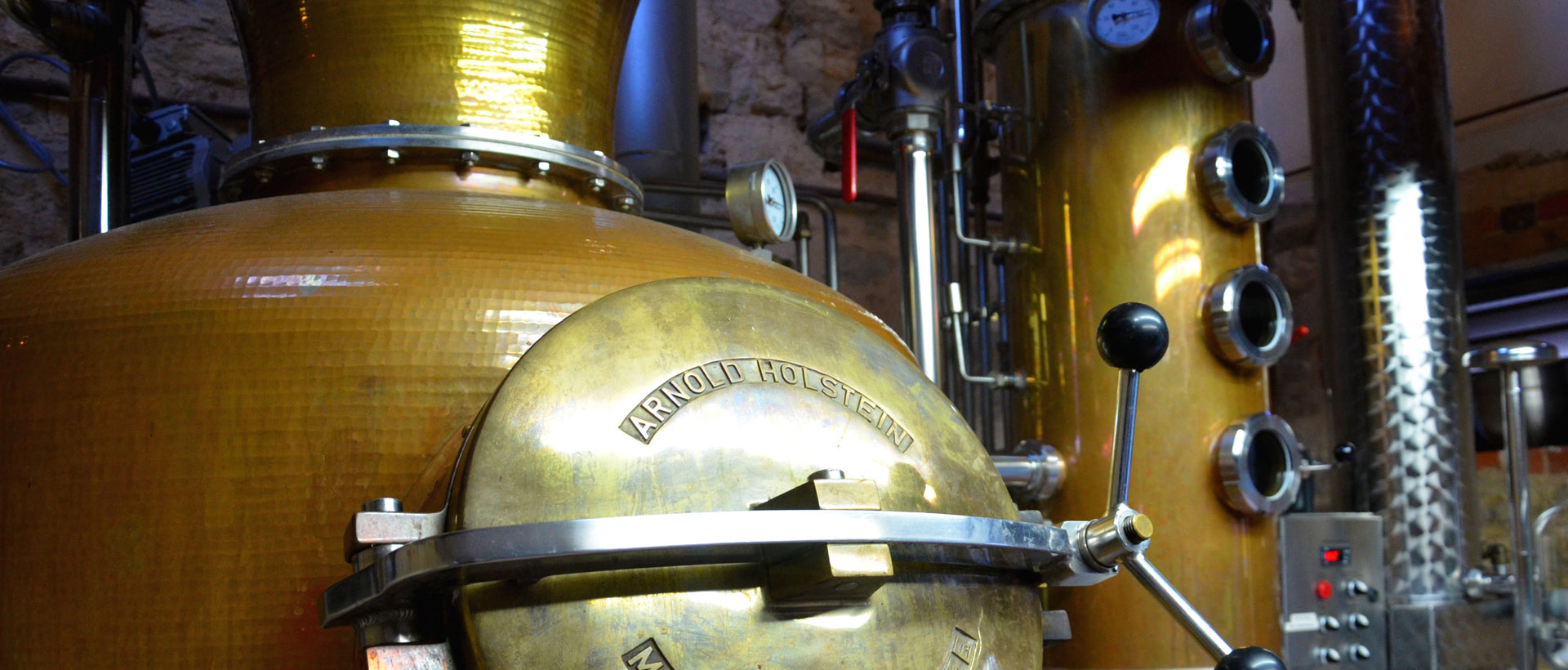 Distillery Tasting Tours – Warner's Distillery Ltd